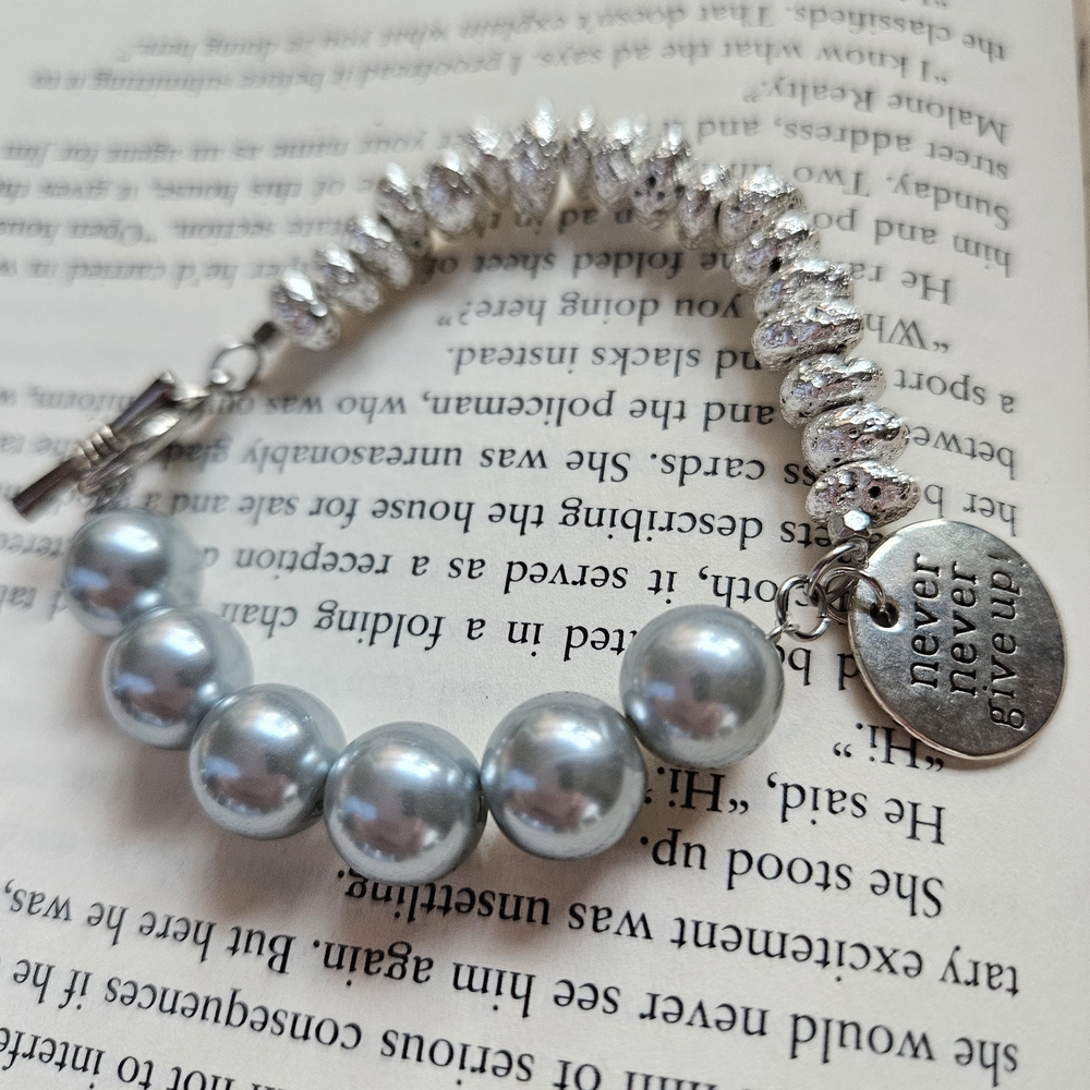 Silver Pearl Bead Bracelet with 'Never Give Up' Charm